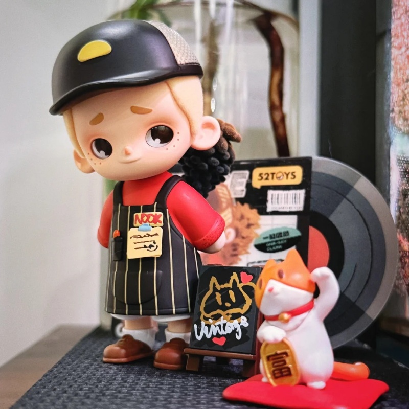 52toys Nook In Vintage Store S - مراجعة Vintage Collectible Stores وسعره