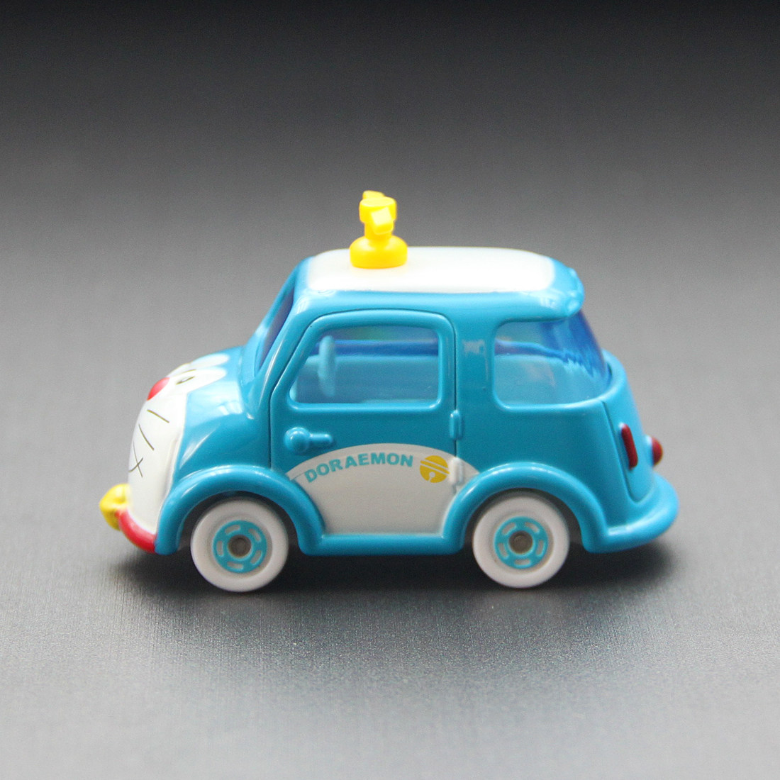 متوفر الآن: سيارة تاكارا تومي  - مراجعة Vintage Collectible Model Cars وسعره